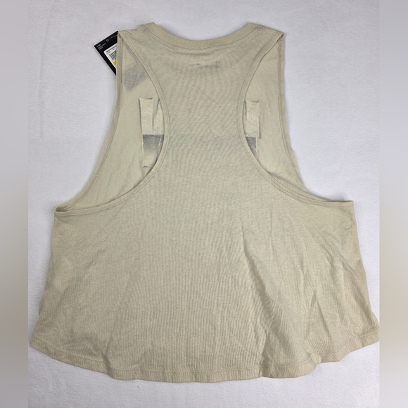 Under Armour Women's Project 'Iron Paradise' Training Tank Size M NWT K-0948 - Picture 10 of 11